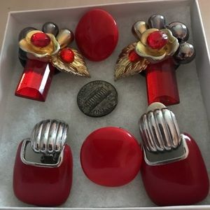 Clip vintage earrings